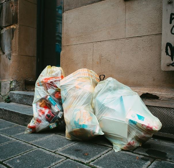 VLAREMA regelgeving voor het gebruik van vuilniszakken in Vlaanderen